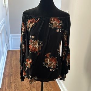 Off shoulder blouse